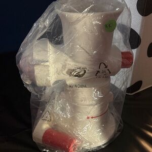 Tupperware White and Red Kitchen Accessory